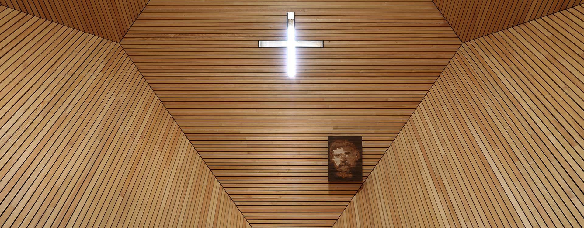 Granatkapelle am Penken - Holzintarsie von Markus Thurner